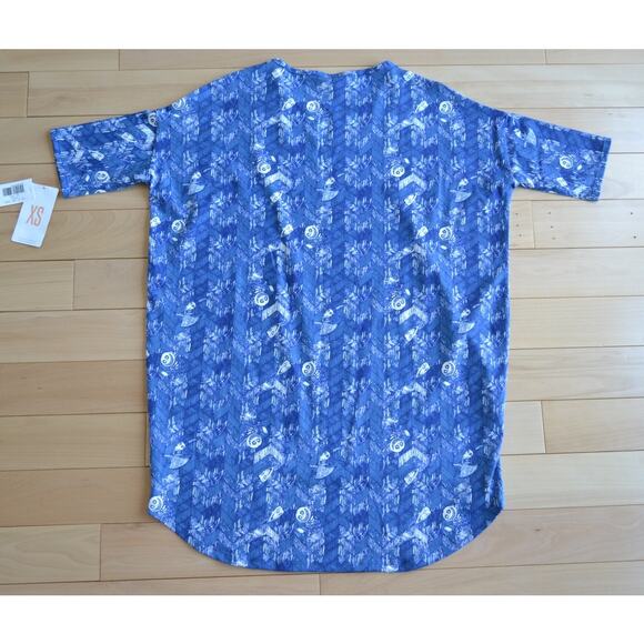 NWT LuLaRoe Disney Irma Short Sleeve Tee T-Shirt - Picture 4 of 4